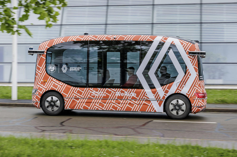 Renault Group Roland Garros autonomous bus