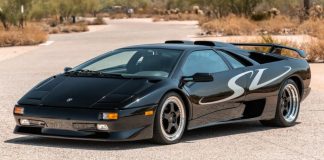 "Experience the 1990s with the Stunning Lamborghini Diablo SV | Giga Gears"