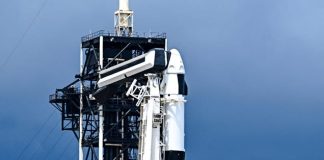 "SpaceX Crash Jeopardizes ISS Astronaut Rescue | Giga Gears"