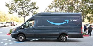 Amazon Drivers Report Complaints About Radio Singing Restrictions: Giga Gears Update