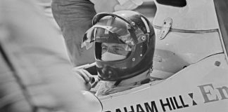 Building Graham Hill’s 1970s Formula 1 Racer: Watch Mechanics Create from Scratch | Giga Gears