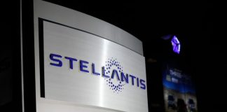 Chrysler Remains Unavailable for Sale as Stellantis Commits to Supporting Struggling Brands