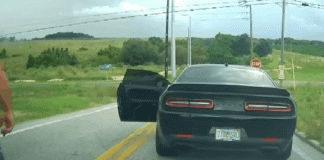 Man Assaulted for Complimenting Dodge Challenger Driver | Giga Gears